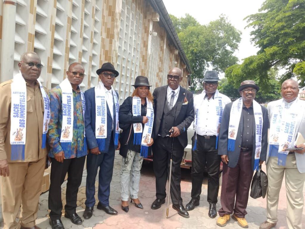 2-1024x768 Le 1er Lauréat de la 1ère édition du Prix de la Régénérescence Littéraire rend un hommage foudroyant à Maman Marie-Jeanne Ilopi dans son poème d'adieu "Déchirements"